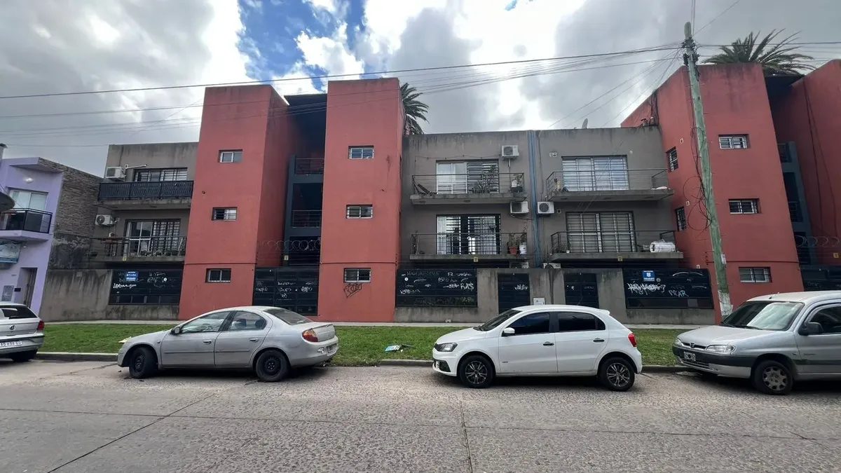 Venta Departamento San Miguel En Complejo con Pileta