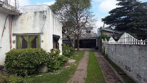 Casa Con Departamento En Venta En José C Paz