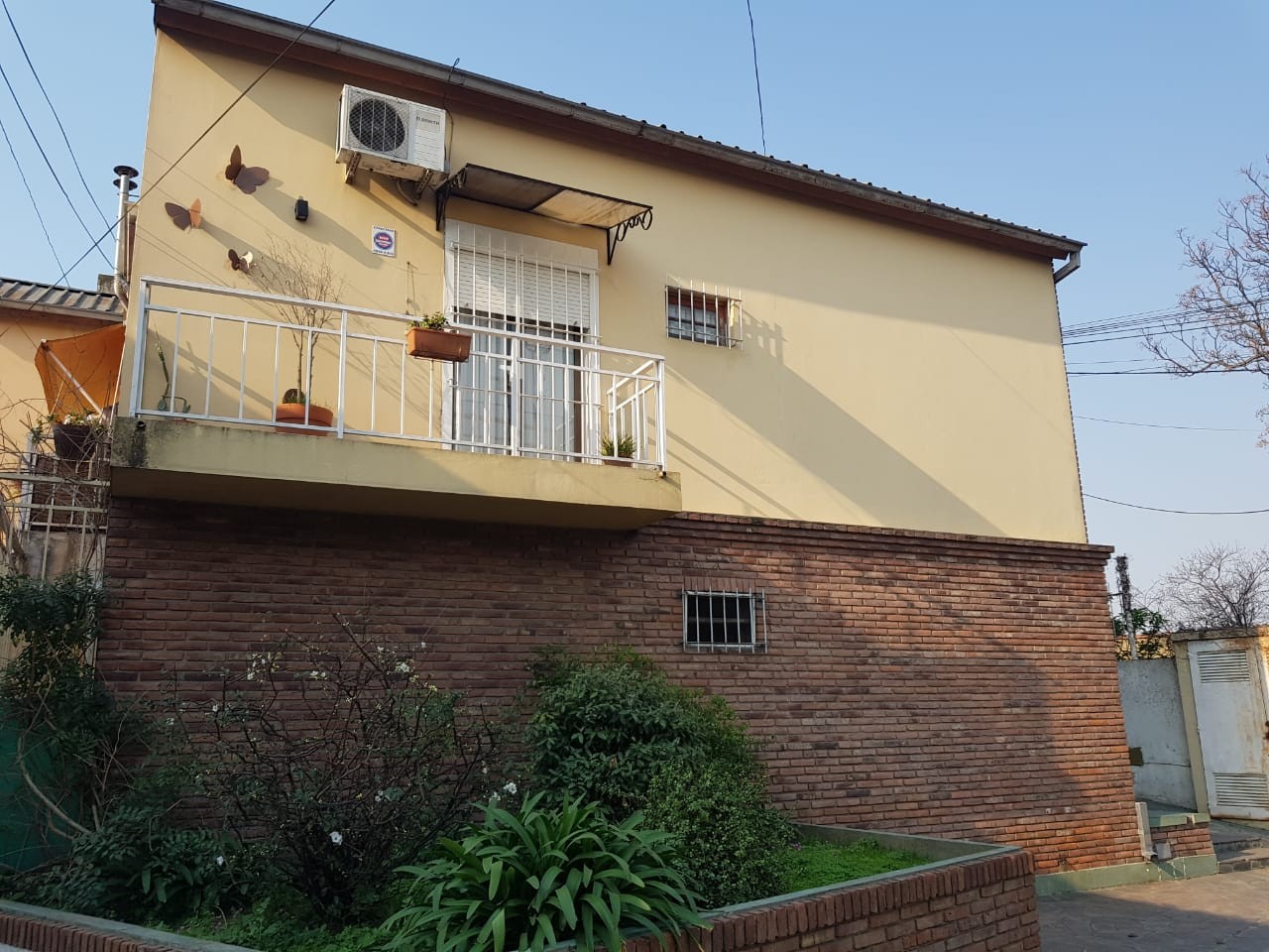 Departamento de tres ambientes ( mas un play en cada habitacion), cochera ( San Miguel)