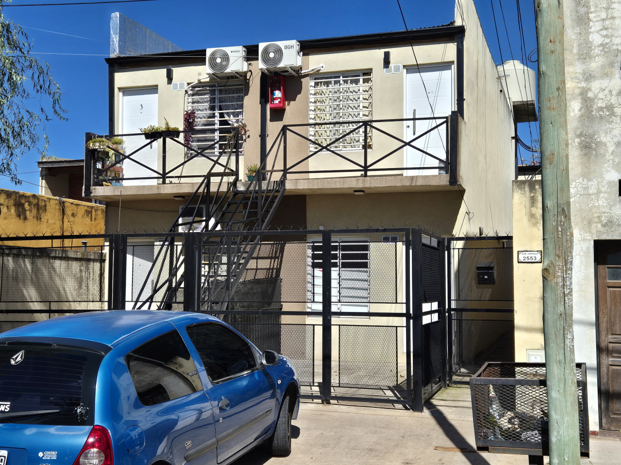 Venta dos ambientes planta alta, apto credito ( San MIguel)