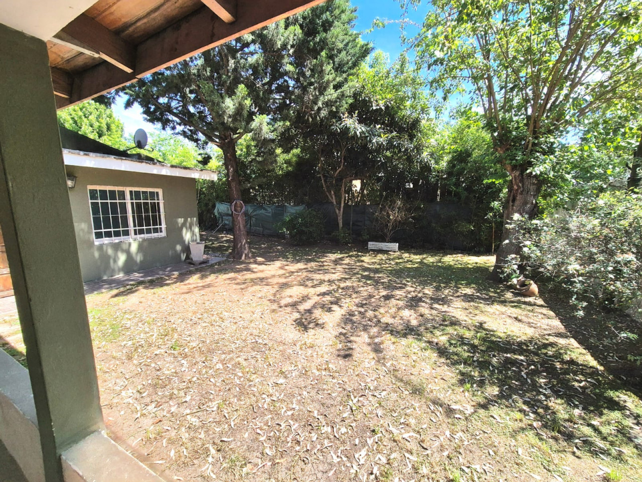 Alquiler Casa de dos Dormitorios con quincho y parque ( San Miguel)