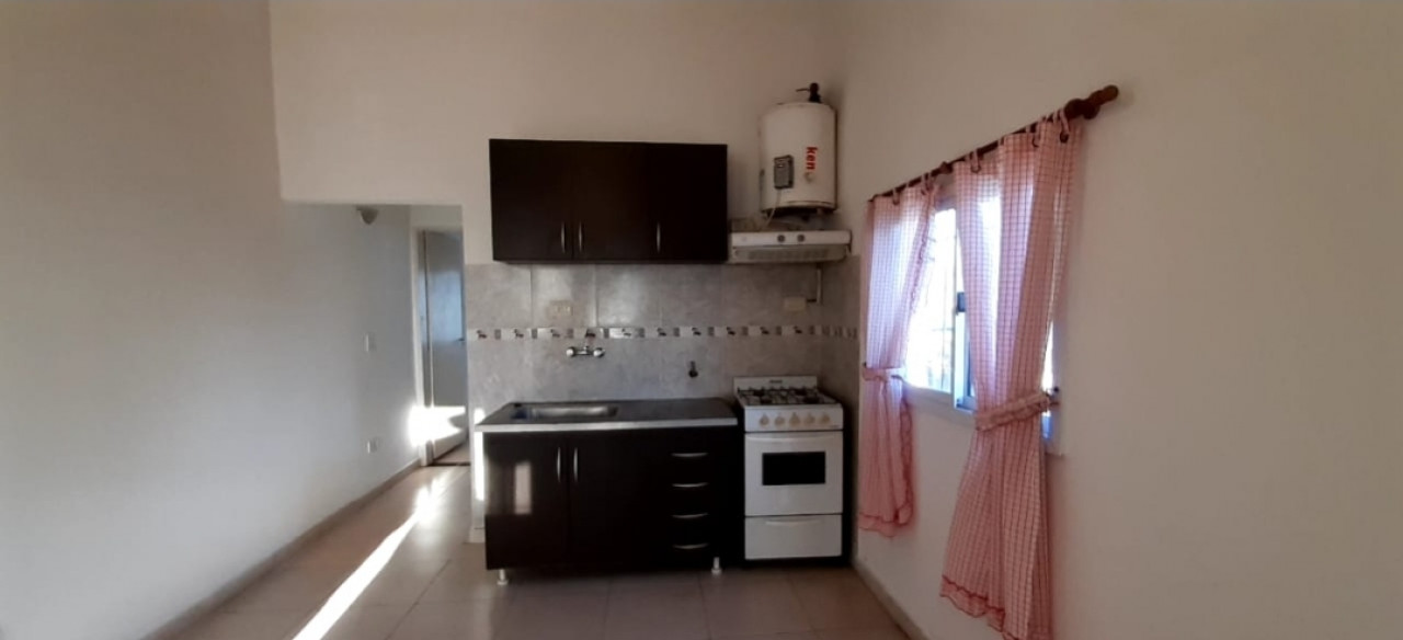 José C. paz departamento 1 piso