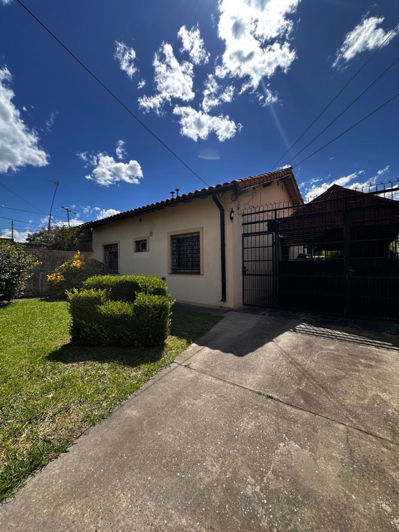 DOS CASAS EN VENTA EN EL MISMO TERRENO